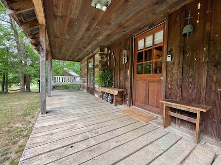 Terrace/patio. Brown Door Cabin