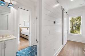 6 Schlafzimmer, Bügeleisen/Bügelbrett, WLAN, Bettwäsche