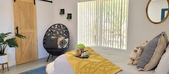 Modern & elegant desert highway with quick access to hiking!