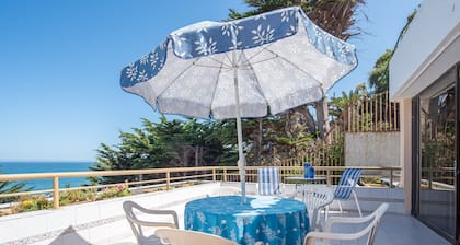 Excellent apartment with ocean views on the first line