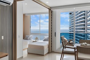 Royal Apartment | Premium bedding, individually decorated, individually furnished, desk