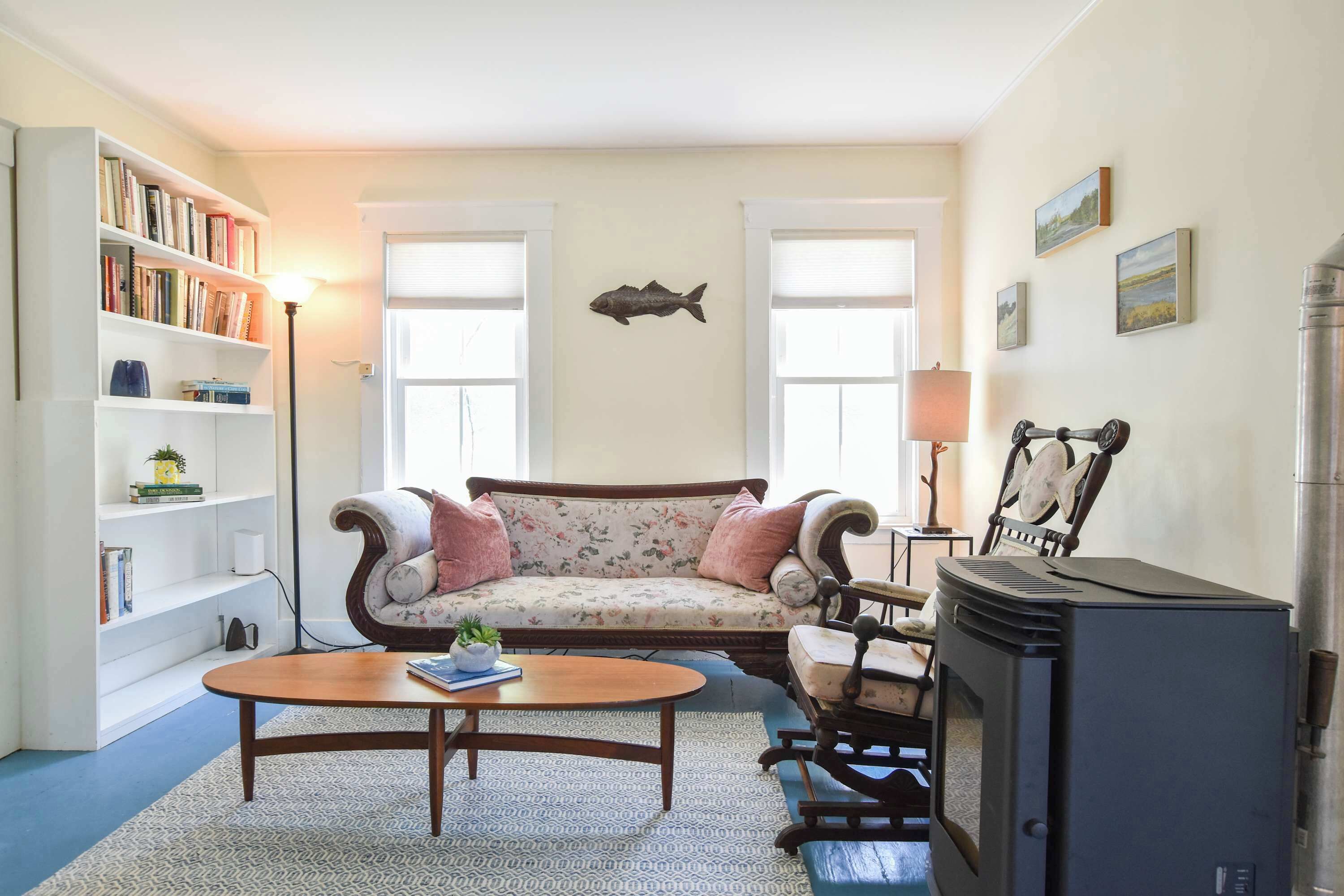 Flatscreentelevisie en een kantoor