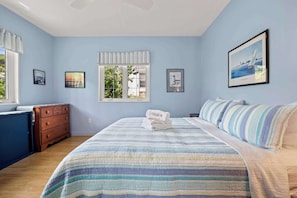 2 bedrooms, iron/ironing board, WiFi, bed sheets