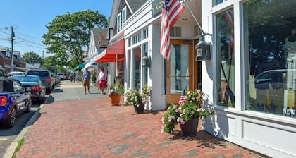 Updated Beach House Deck Outdoor Shower!