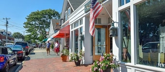 Updated Beach House Deck Outdoor Shower!