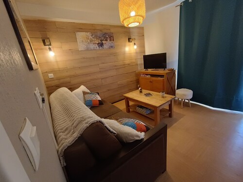 Apartment 4/5 people