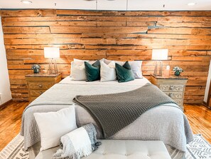 2 makuuhuonetta, silitysrauta/-lauta, vauvan matkasänky, ilmainen Wi-Fi