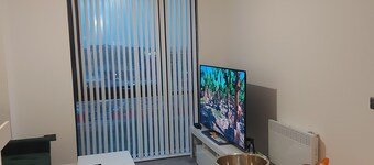 Ensuite Double Bedroom (live in landlord)