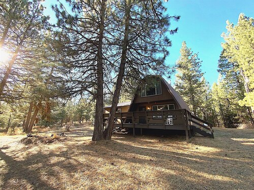 Ponderosa - Peaceful, private cabin on 5 acres by Lake Cascade