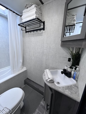 Bathtub
