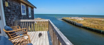 Soundfront, Dogs Welcome, Boat Slip, Water Access, & Panoramic Sound Views