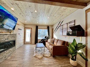 TV connectée, cheminée