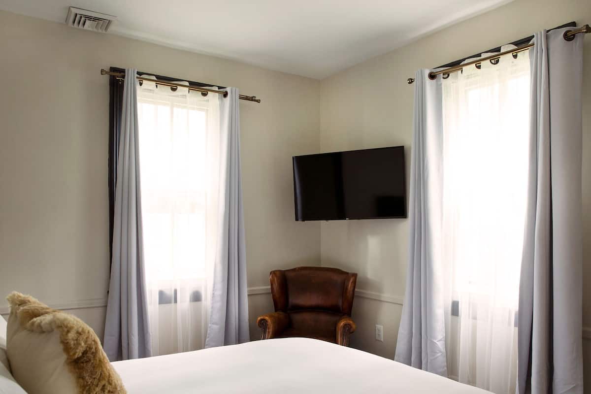 Suite (Cottage Suite) | 1 Schlafzimmer, italienische Bettbezüge von Frette