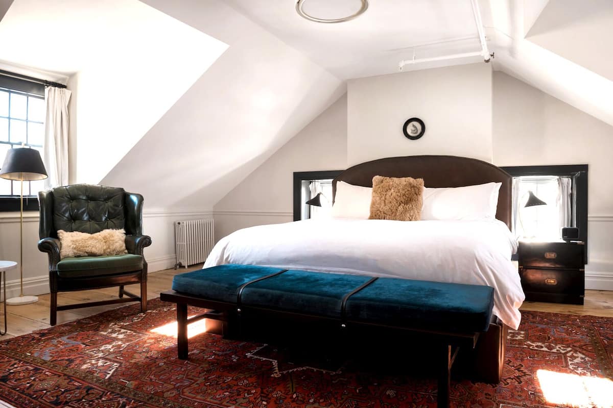 1 Schlafzimmer, italienische Bettbezüge von Frette