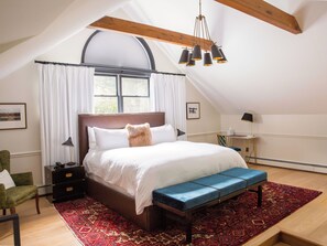 Grand Loft (Stable House) | Frette Italian sheets, premium bedding, down comforters, minibar - Hasbrouck House (Stone Ridge)