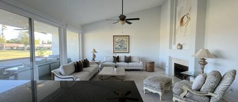 リビング エリア