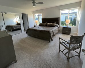 2 chambres, fer et planche Ă repasser, Wi-Fi gratuit, draps fournis