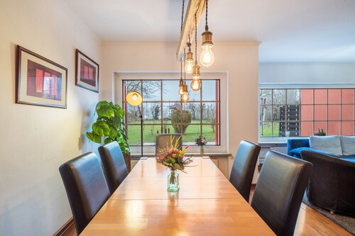 Ferienhaus "Haus Rose Muc City" mit Balkon und WLAN