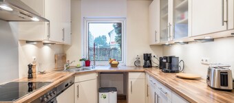 Holiday Home "Haus Rose Muc City" with Balcony & Wi-Fi