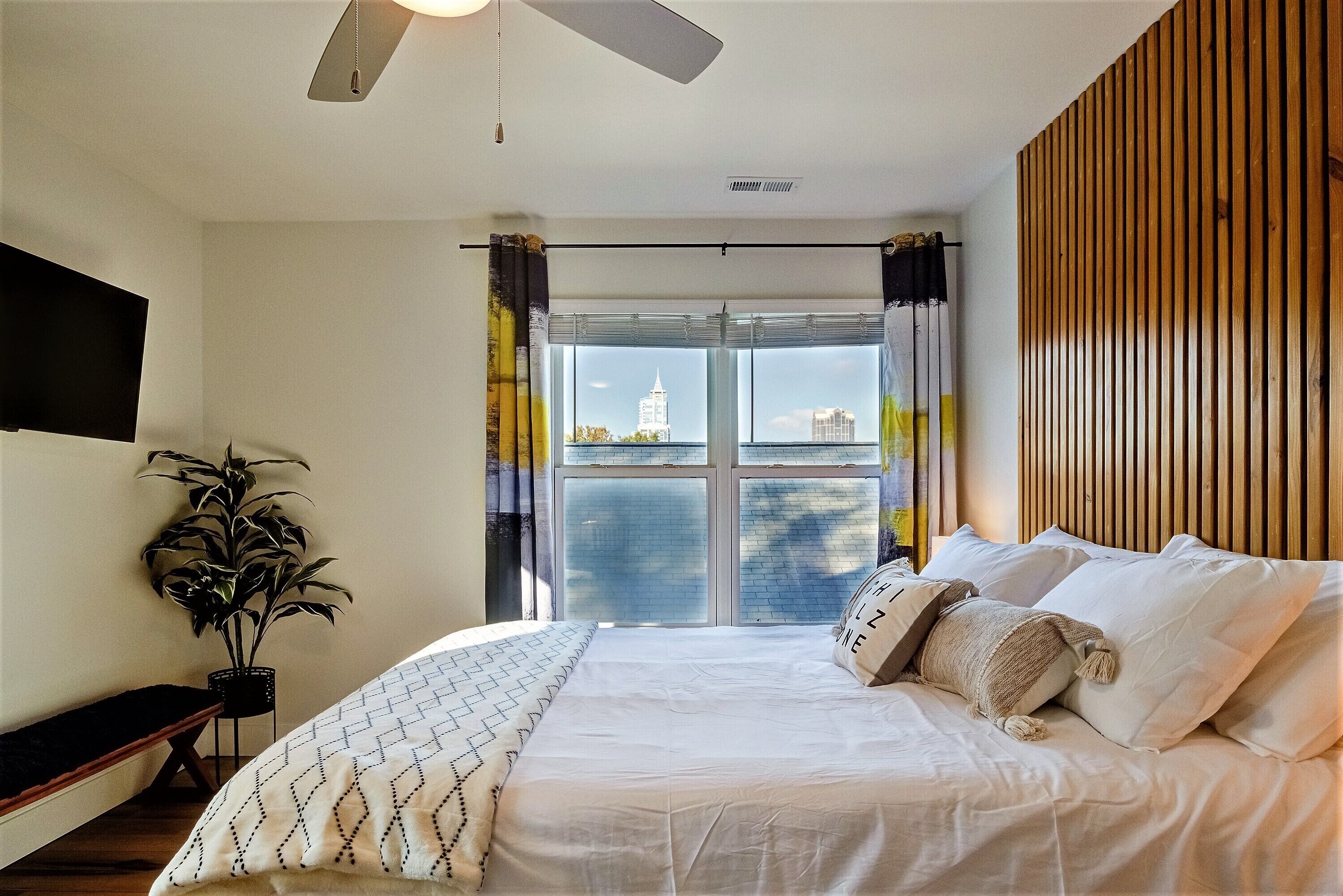 3 slaapkamers, een bureau, een strijkplank/strijkijzer, gratis wifi