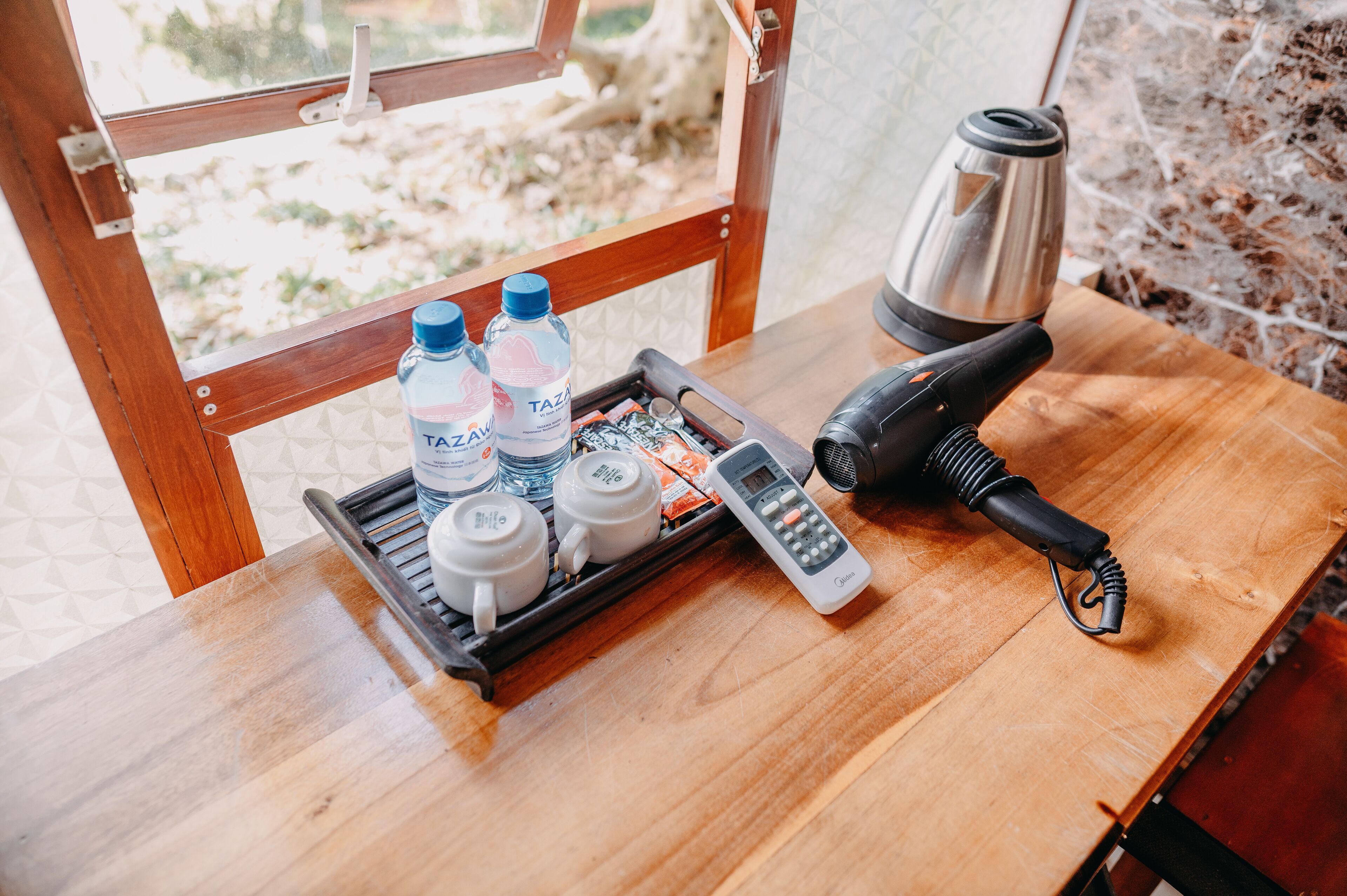 1 bedroom, hypo-allergenic bedding, pillow-top beds, minibar