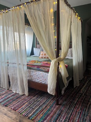 8 habitaciones, wifi gratis y ropa de cama
