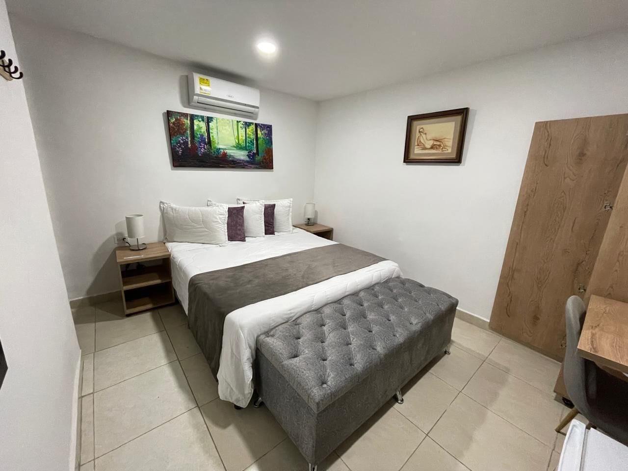 Comfort Double Room | Hypo-allergenic bedding, down comforters, minibar, in-room safe