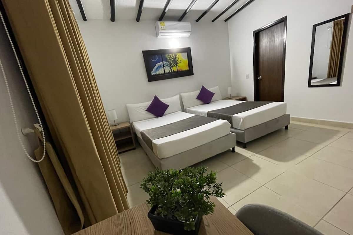 Camera Superior con 2 letti singoli | Biancheria da letto ipoallergenica, copriletto in piuma, minibar