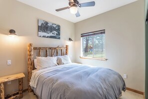 2 Schlafzimmer, Zimmersafe, kostenloses WLAN, Bettwäsche