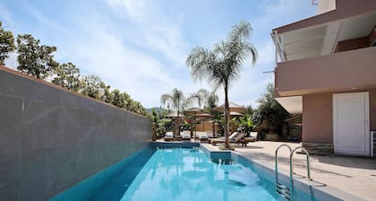 Holiday Apartment "Villa Dionysia Apartment A1" with Shared Pool & Wi-Fi