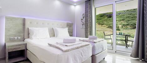 1 chambre, fer et planche à repasser, Wi-Fi gratuit, draps fournis