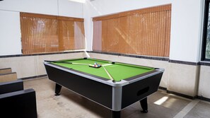Billiards - The Altruist Business Stays NM-2 (Navi Mumbai)