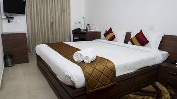 Rollaway beds, free WiFi, bed sheets