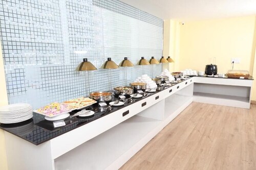 Click Hotel Transport Nagar