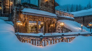 Exterior - 'Le Chalet Suite' with mountain view, private terrace and Wi-Fi (Livigno)
