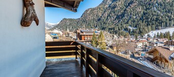 Appartamento vacanze "Ciasa Apelli" con vista sulle montagne e terrazza
