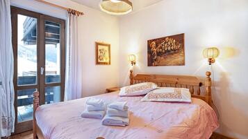 1 soveværelse, sengetøj