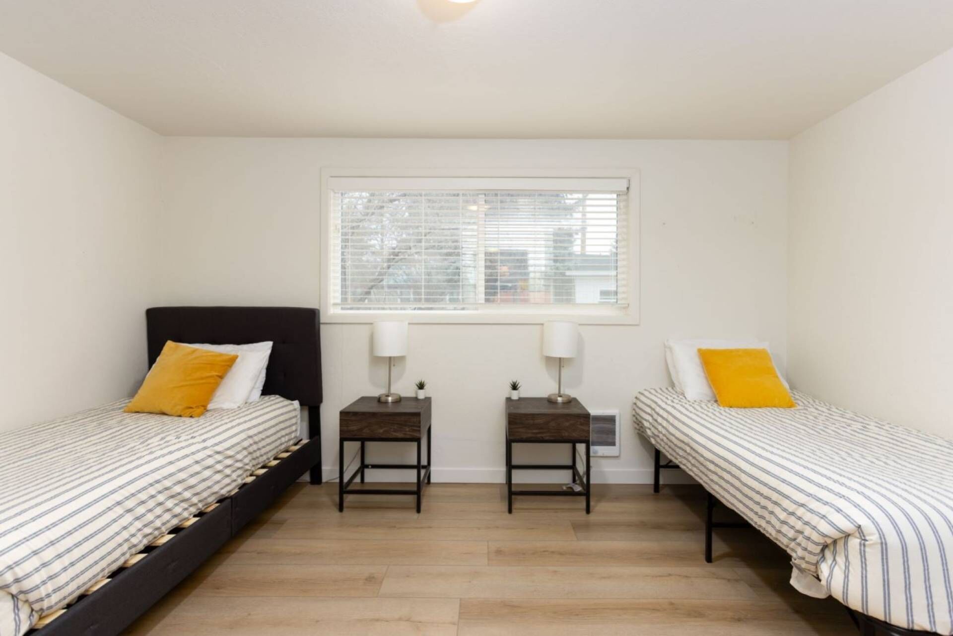 3 室のベッドルーム、インターネット、ベッドシーツ