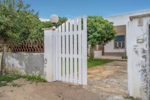 Property grounds - Villa "Villetta Granelli" with Private Terrace and Wi-Fi (Granelli)