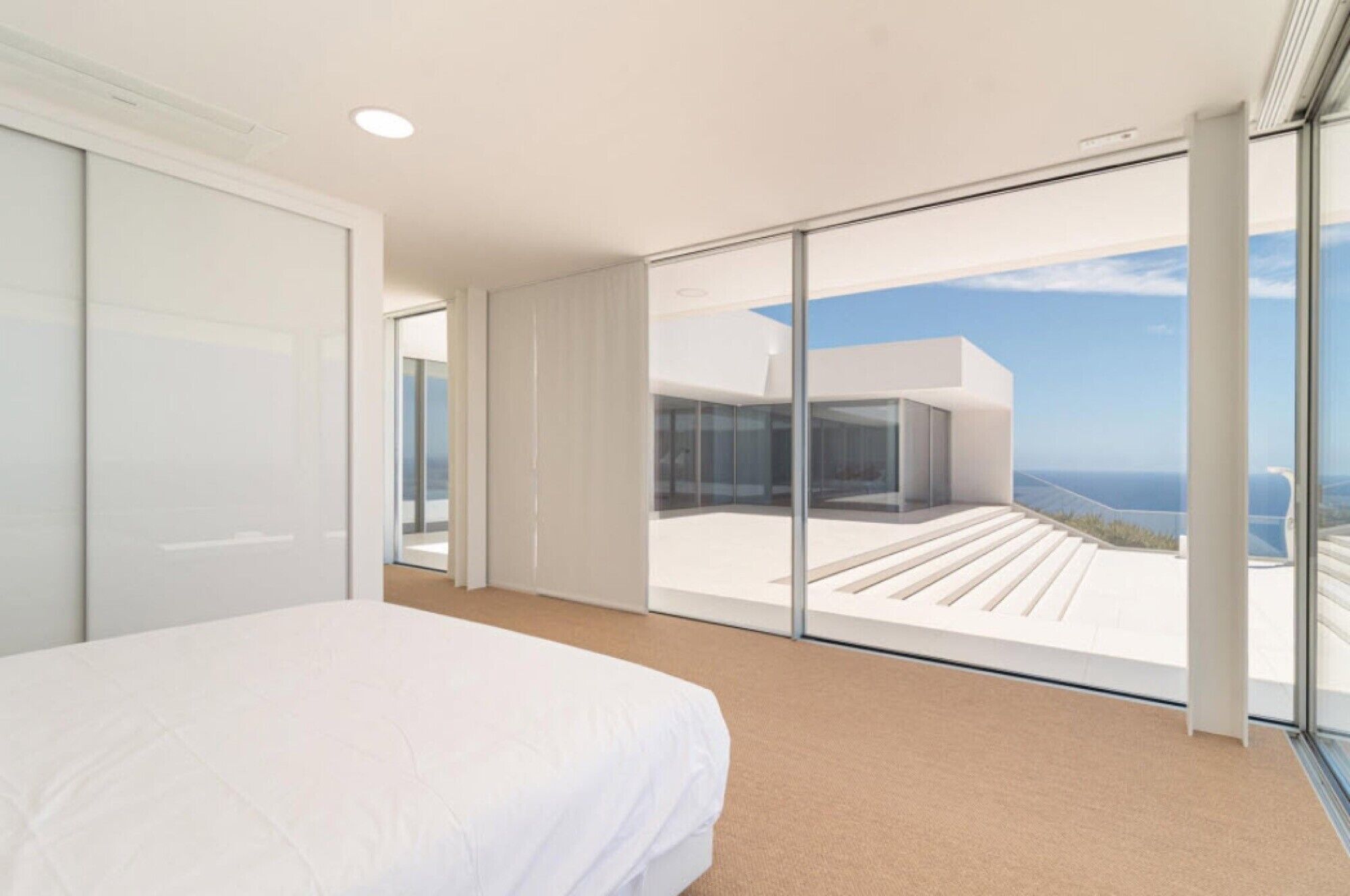 3 habitaciones, tabla de planchar con plancha y wifi gratis 