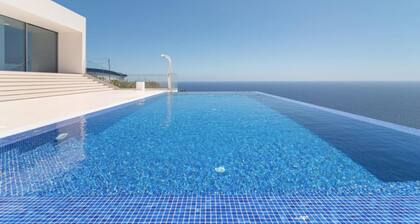 Holiday Home "Villa Camacho - Ultra Luxury" with Sea View, Pool & Wi-Fi