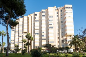 Exterior - Apartment "Sol Playa Torrox A55" with Sea View, Shared Pool and Wi-Fi (Torrox Costa)