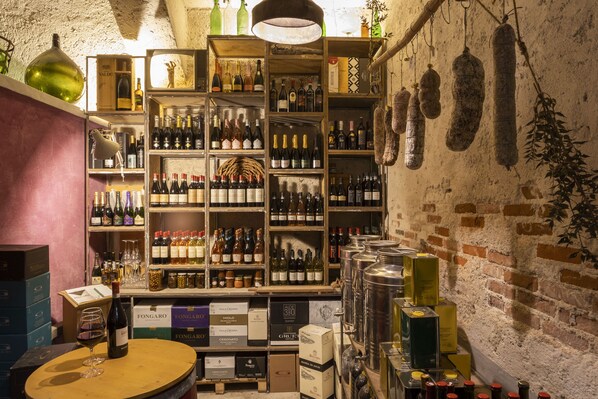 Bar (in der Unterkunft)