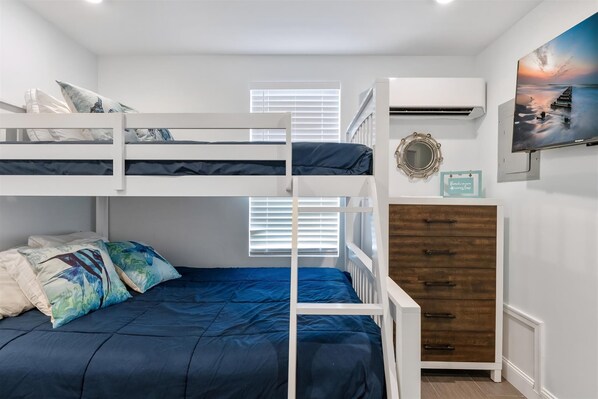 2 habitaciones, tabla de planchar con plancha y wifi gratis