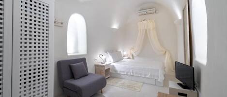 2 quartos, cofres nos quartos, ferros/tábuas de passar roupa