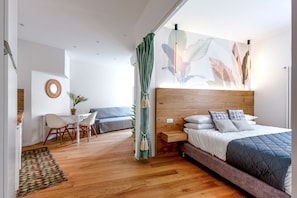 1 bedroom, desk, iron/ironing board, free WiFi
