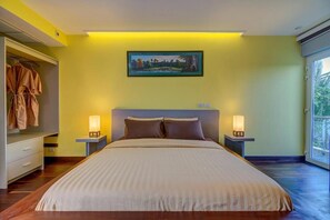 8 bedrooms, in-room safe, desk, iron/ironing board