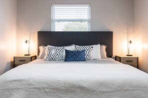 5 bedrooms, desk, iron/ironing board, free WiFi