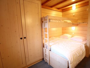 2 bedrooms, free WiFi - Comfortable apartment for 6 with balcony and parking in Les Gets (Les Gets)