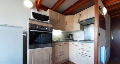 Cozy Duplex for 6 with Balcony and Ski Locker in Piau-Engaly